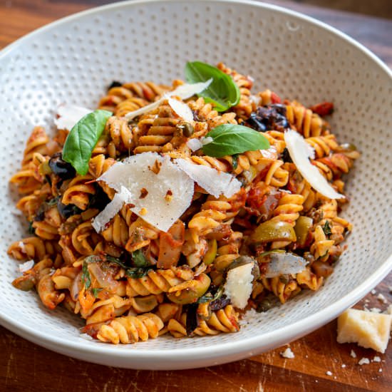 Chickpea Pasta alla Puttanesca - Recipe photo by SevenSpiceLife