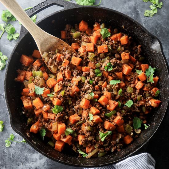Ground Beef Sweet Potato Hash - Recipe photo by tippsinthekitch