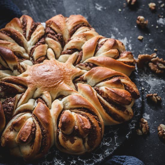 Walnut Chocolate Star Bread - Recipe photo by Use Your Noodles