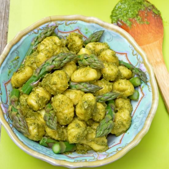 Asparagus & Parsley Pesto Gnocchi - Recipe photo by Mummys FastandEasy