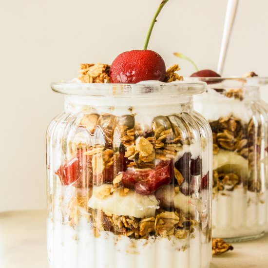 Date & Almond Granola Parfaits - Recipe photo by The Desserted Girl