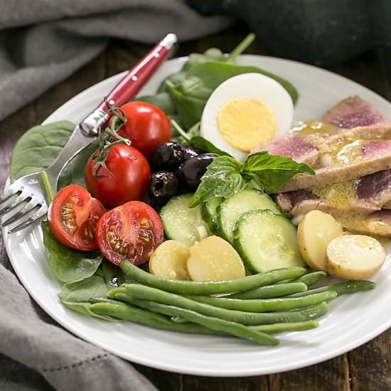 Rare Ahi Tuna Nicoise Salad - Recipe photo by thatskinnychickcanbake