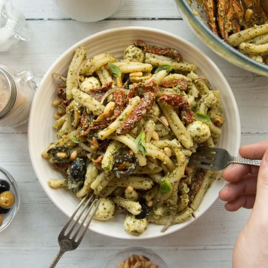 Pesto Pasta Salad - Recipe photo by dontgobaconmyheart