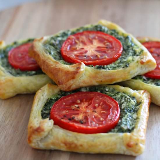 Spinach and Feta Galettes - Recipe photo by itsnotcomplicatedrecipes
