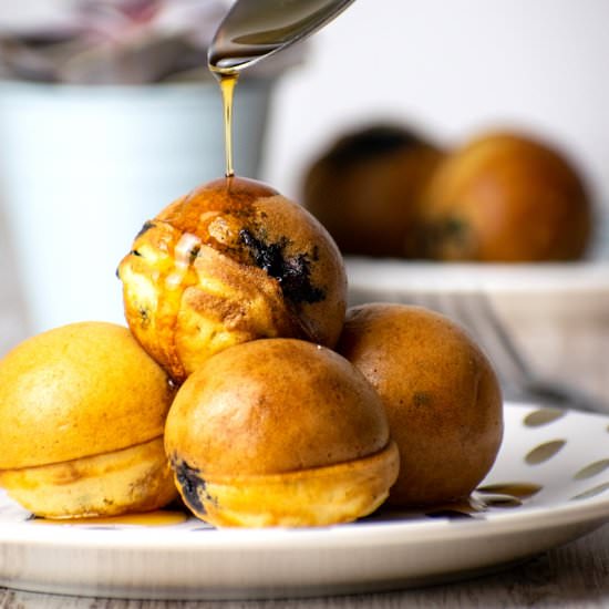 Pancake Cake Pops - Recipe photo by inthekitchnet