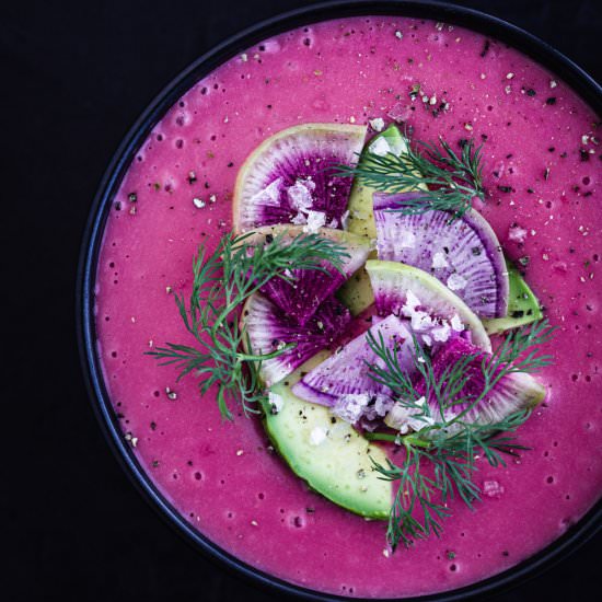 Vegan Pink Potato Soup - Recipe photo by Daniela Gerson