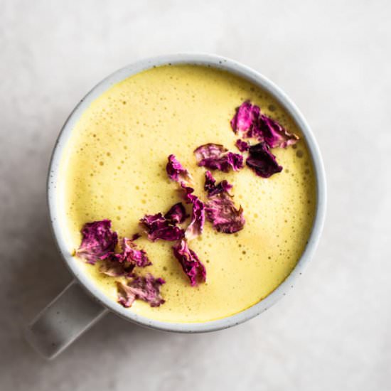 Turmeric Latte (Golden Milk) - Recipe photo by realandvibrant