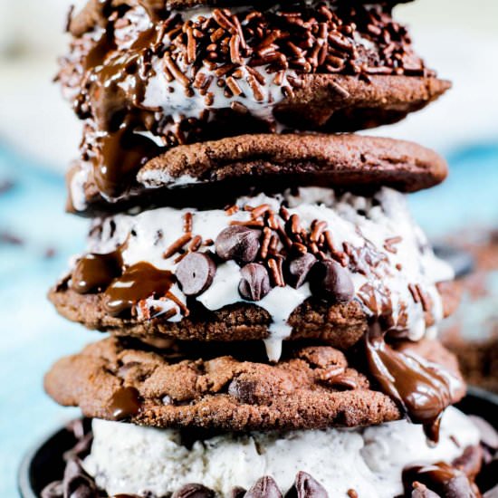 Double Chocolate Chip Chipwich - Recipe photo by Latina Mom Meals