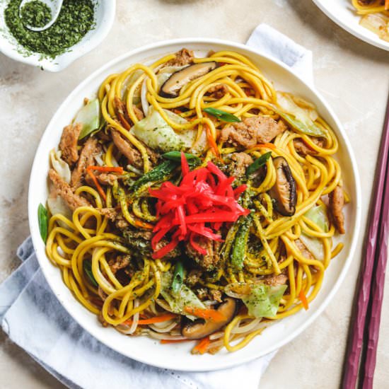 Vegan Yakisoba - Recipe photo by okonomi kitchen