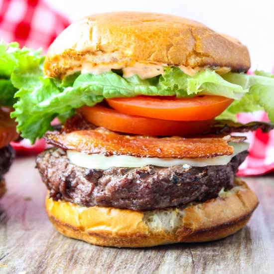 Grilled Chipotle BLT Cheese Burger - Recipe photo by the food blog