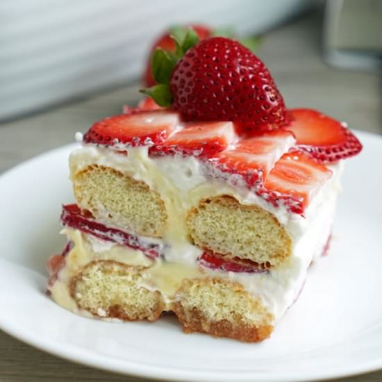 Strawberry Tiramisu - Recipe photo by dessarts