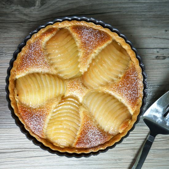 Pear Frangipane Tart - Recipe photo by dessarts