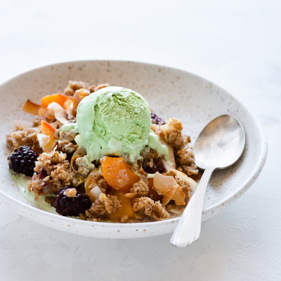 Oatmeal-coconut peach apricot crumb - Recipe photo by Lets eat together