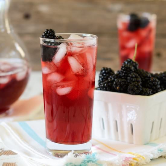 Blackberry Iced Tea - Recipe photo by TheCakeChica