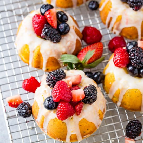MINI LEMON POPPY SEED BUNDT CAKES - Recipe photo by sweetbasil