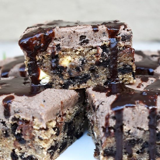 Cookies and Cream Bars - Recipe photo by lightscamerabake