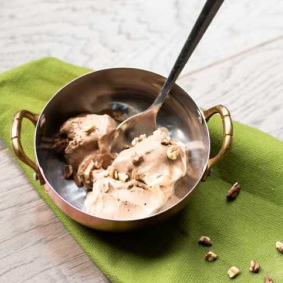 Keto Creamy Chocolate Ice Cream - Recipe photo by healnourishgrow