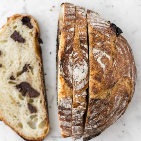 chocolate chunk artisan bread - Recipe photo by withspice