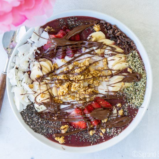 Nutella Acai Bowl - Recipe photo by sipandspice