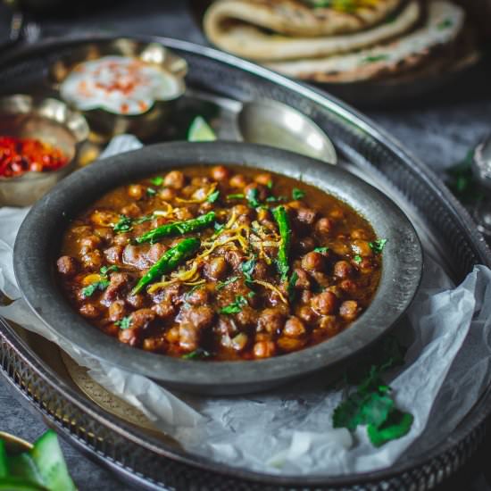 Amritsari Chole Masala - Recipe photo by Gastronomic Bong