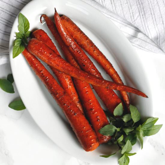 Sweet Balsamic Roasted Carrots - Recipe photo by wholly-plants
