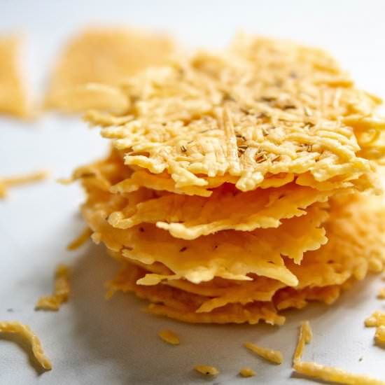 Rosemary Parmesan Crisps - Recipe photo by lifeshelives