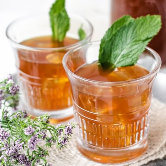 Sweet Mint Iced Tea (Paleo) - Recipe photo by kickassbaker