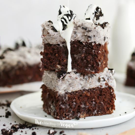 Oreo brownies - Recipe photo by The Little Blog of Vegan