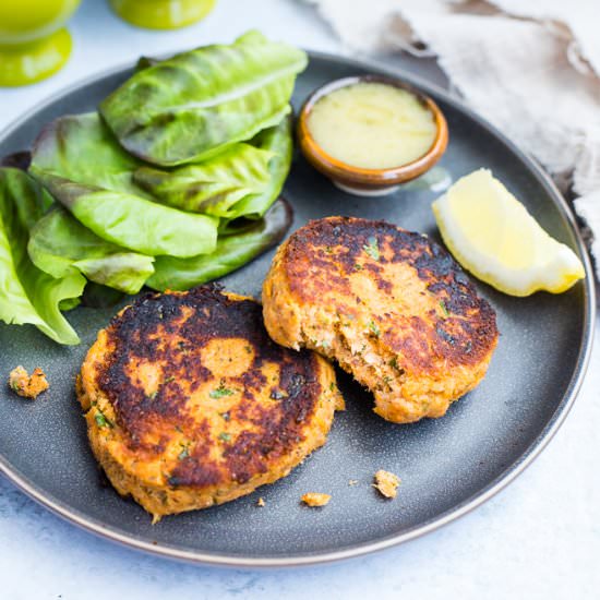 Salmon Cakes (Paleo, Whole30) - Recipe photo by EverydayMaven