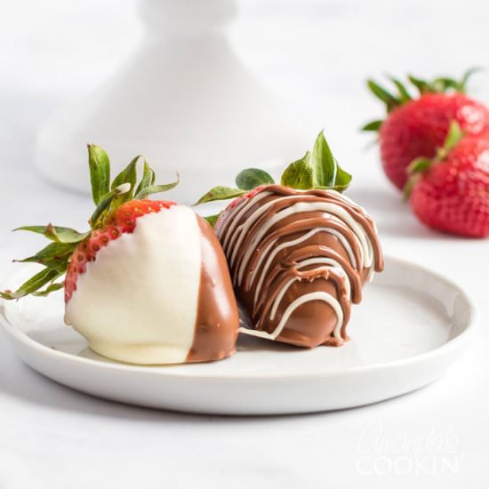 Chocolate Covered Strawberries - Recipe photo by amandascookin