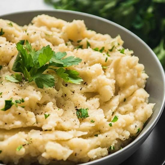 Cauliflower Mashed Potatoes - Recipe photo by lifeasastrawberry