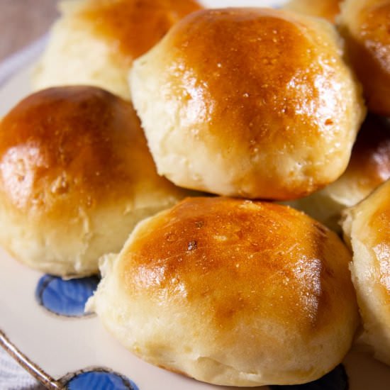 Homemade Garlic Bread Rolls - Recipe photo by The Flour Handprint