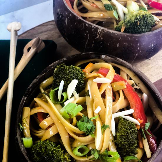 Vegetable Asian Noodle Stir-Fry - Recipe photo by Veggie Fun Kitchen