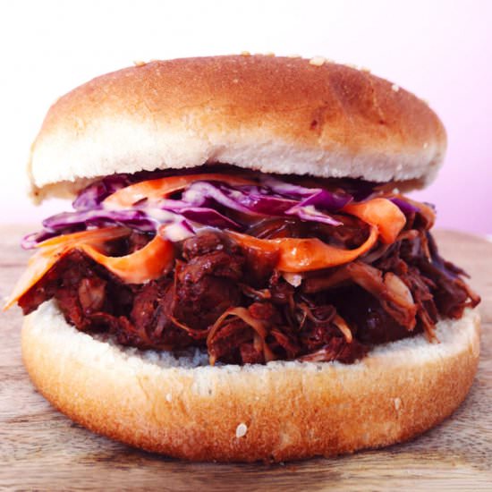 BBQ Jackfruit & Vegan Coleslaw - Recipe photo by mimiace