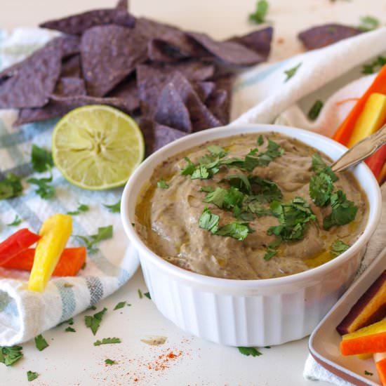 Creamy Avocado Black Bean Dip - Recipe photo by MaesMenu