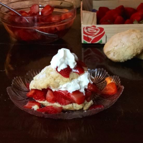Strawberry Shortcakes - Recipe photo by Jennyblogs
