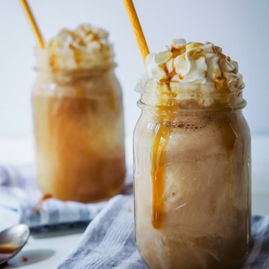 Boozy Cream Soda Floats - Recipe photo by Candy Jar Chronicles