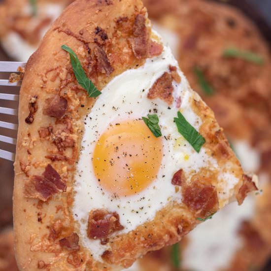 Breakfast Pizza - Recipe photo by smackofflavor