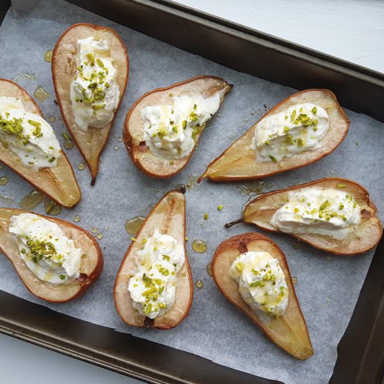 Baked Pears with Mascarpone Cream - Recipe photo by Cooking and Cooking
