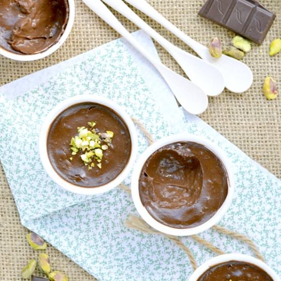 VEGAN CHOCOLATE MOUSSE - Recipe photo by theconsciousplantkitchen