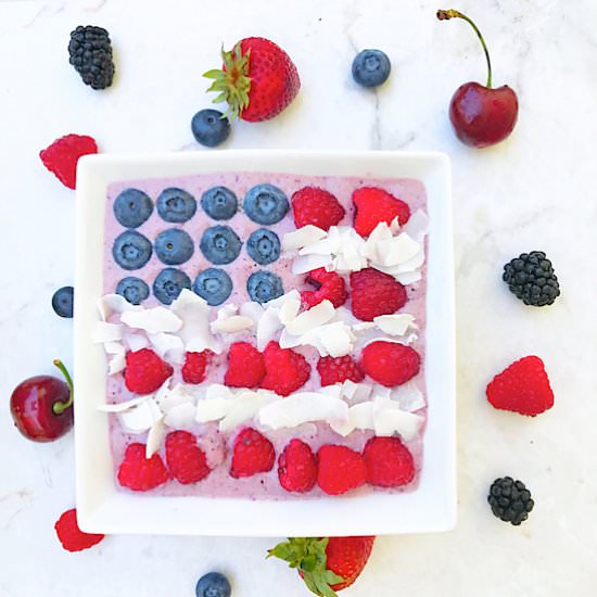 Organic Berry Oats Almond Smoothie - Recipe photo by Eat More Art