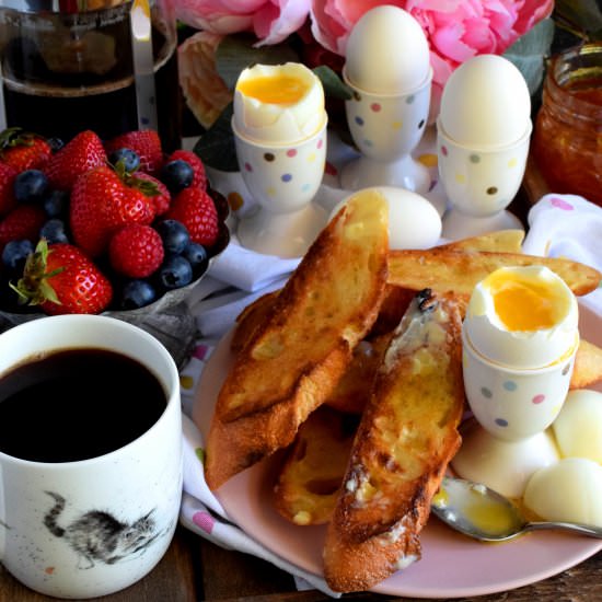 Old Fashioned Soft Boiled Eggs - Recipe photo by byronethomas