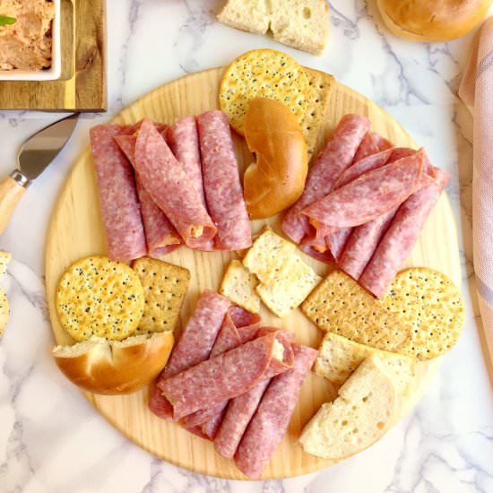 Antipasti Salami Rolls - Recipe photo by Theyummymuffin