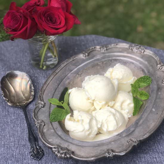 Rosewater Ice Cream - Recipe photo by jollytomato