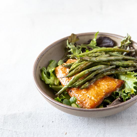 Easy Sheet Pan Salmon Dinner! - Recipe photo by sidewalkshoes