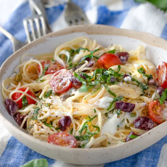 Quick Summer Pasta with Goat Cheese - Recipe photo by panning the globe