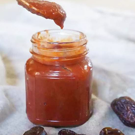 Tamarind Date Chutney - Recipe photo by pipingpotcurry