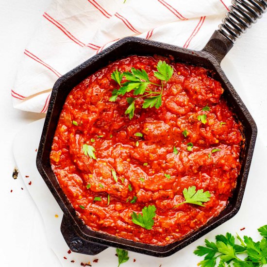 Keto Marinara - Recipe photo by KickingCarbs