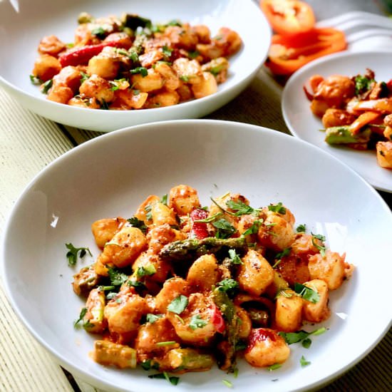 Gnocchi recipe with asparagus - Recipe photo by ramonascuisine