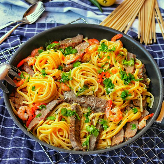 Spaghetti Aglio Olio Surf and Turf - Recipe photo by Feelgoodfoodandmore